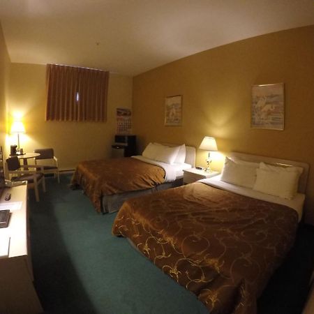 George Mountain View Hotel & Resto Merritt Buitenkant foto