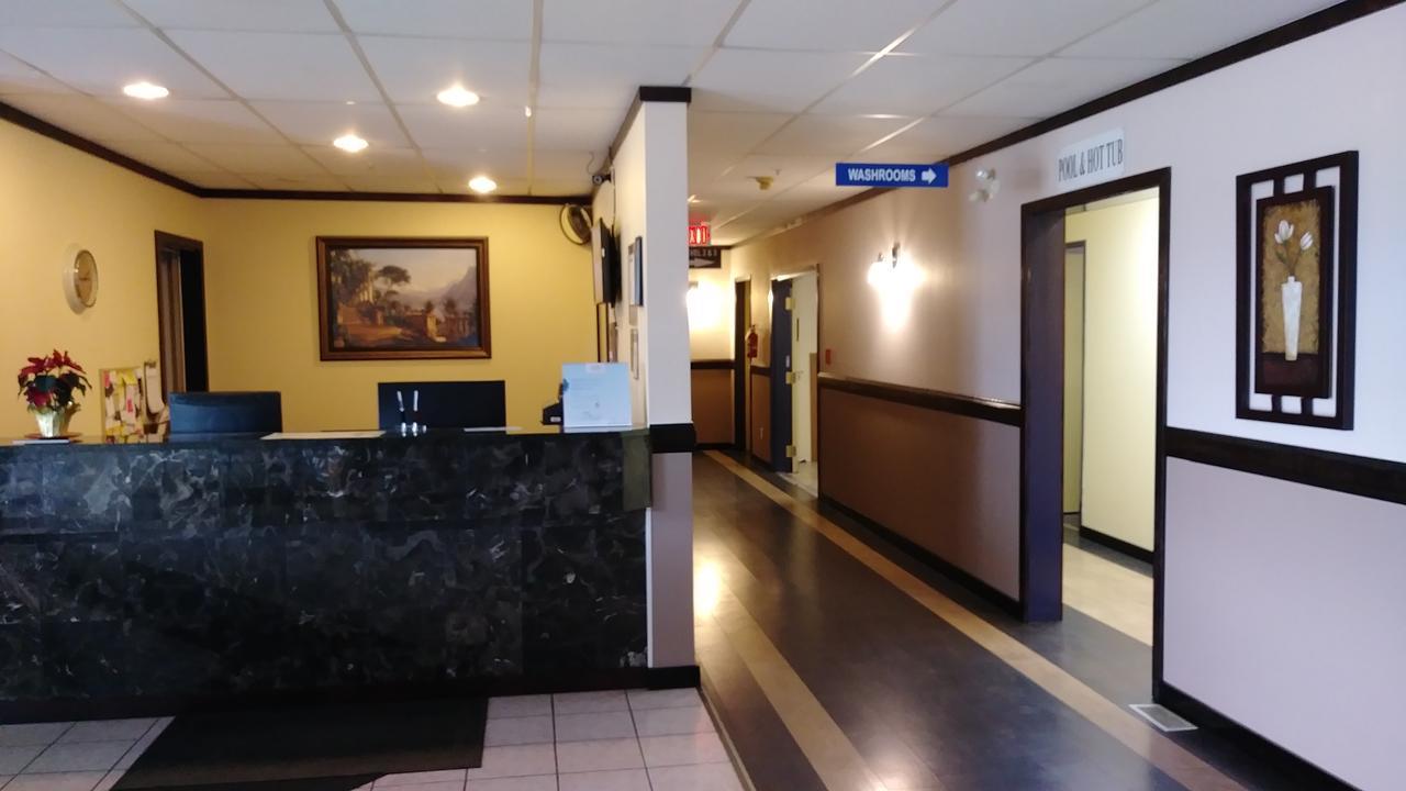 George Mountain View Hotel & Resto Merritt Buitenkant foto