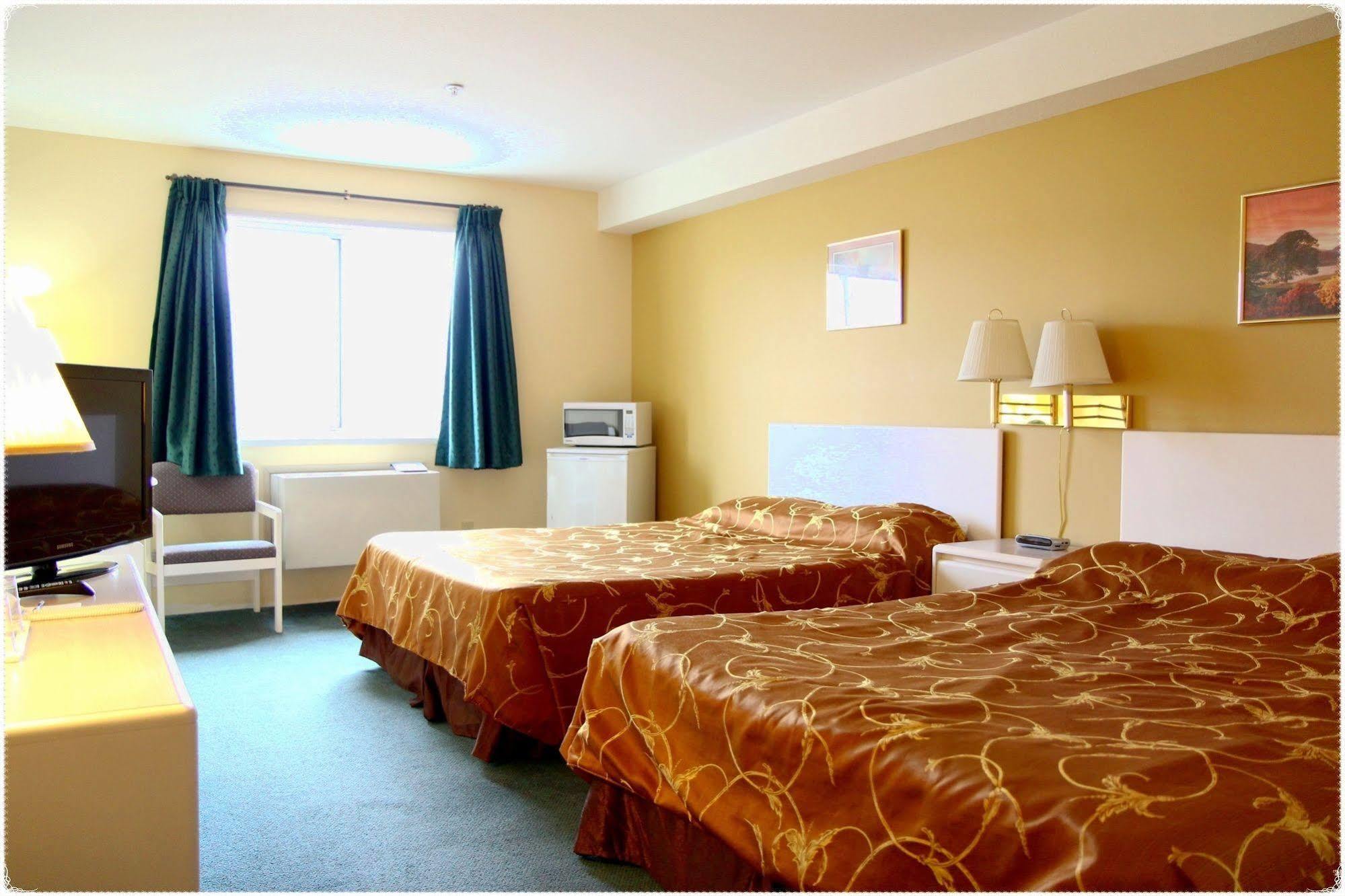 George Mountain View Hotel & Resto Merritt Buitenkant foto