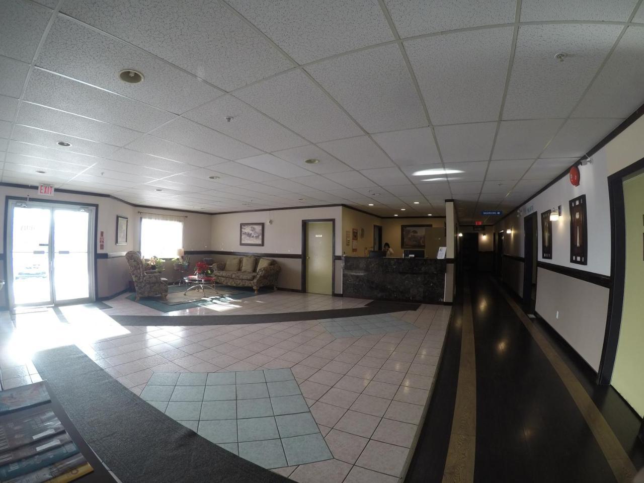 George Mountain View Hotel & Resto Merritt Buitenkant foto